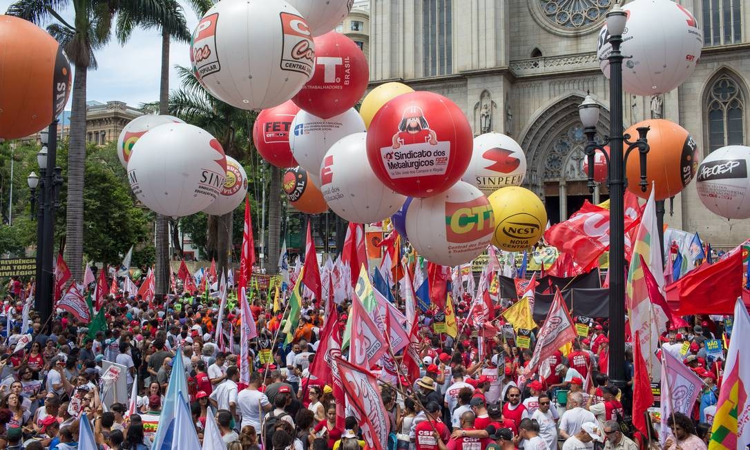 Vídeo - Ato das centrais sindicais 3 de novembro na Avenida Paulista.